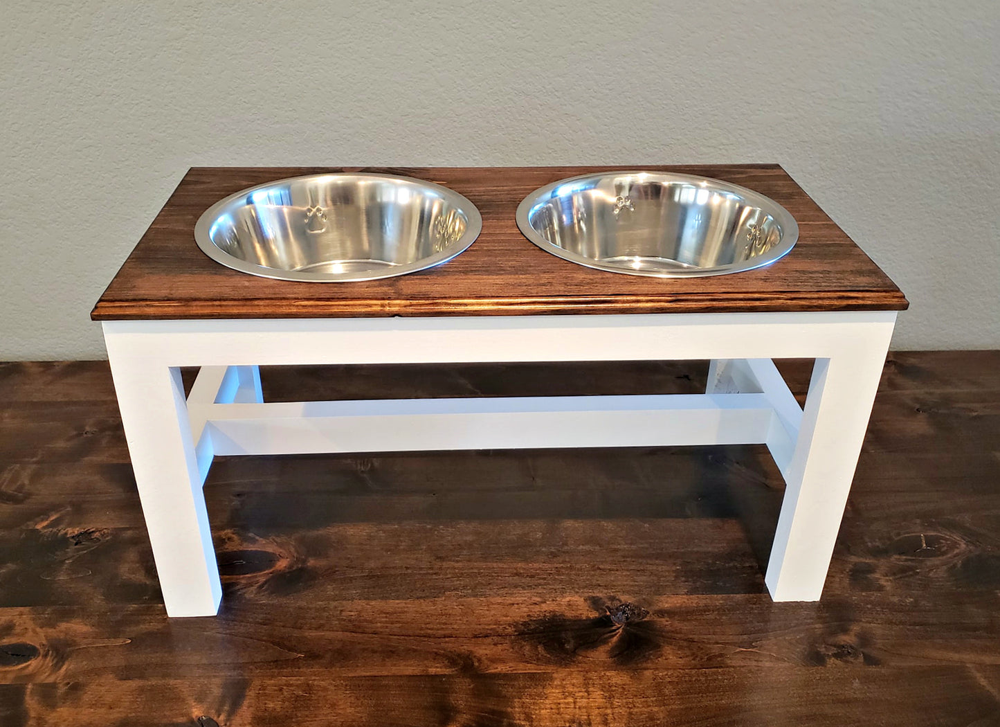 Simple Farmhouse Pet Bowl Riser