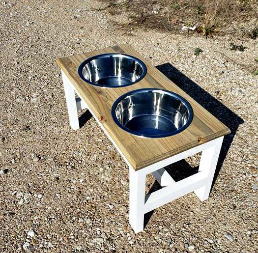 Simple Farmhouse Pet Bowl Riser