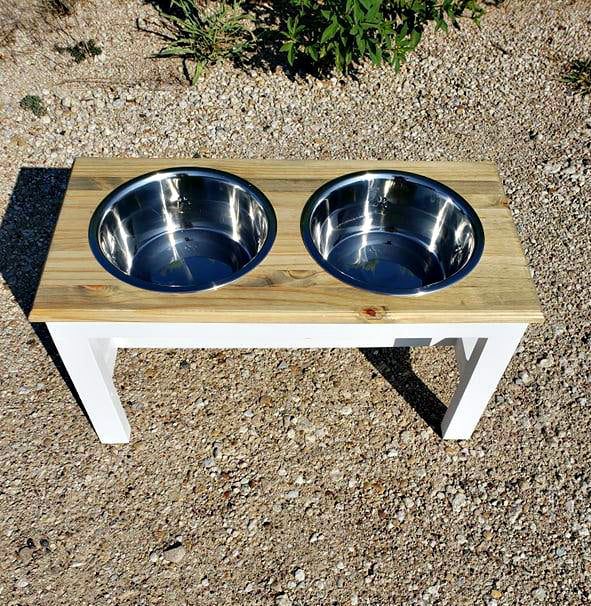 Simple Farmhouse Pet Bowl Riser